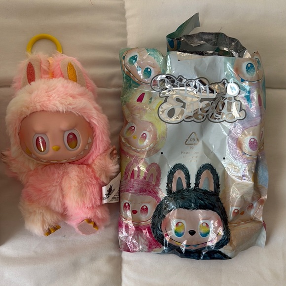 Labubu - Picture 3 of 7